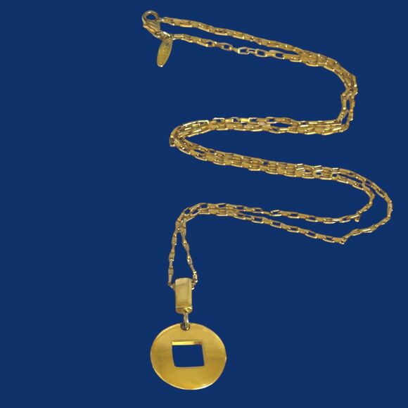 Soho Design Necklace Gold Tone Pendant Geometric Long Paperclip Link Chain 34" - Picture 3 of 11